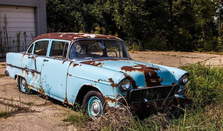 Joe's Tows cash for cars tow truck in Kansas City, Missouri